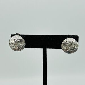 VTG Monet Earrings Round Button Textured Wave .75" Silver Tone Jewelry